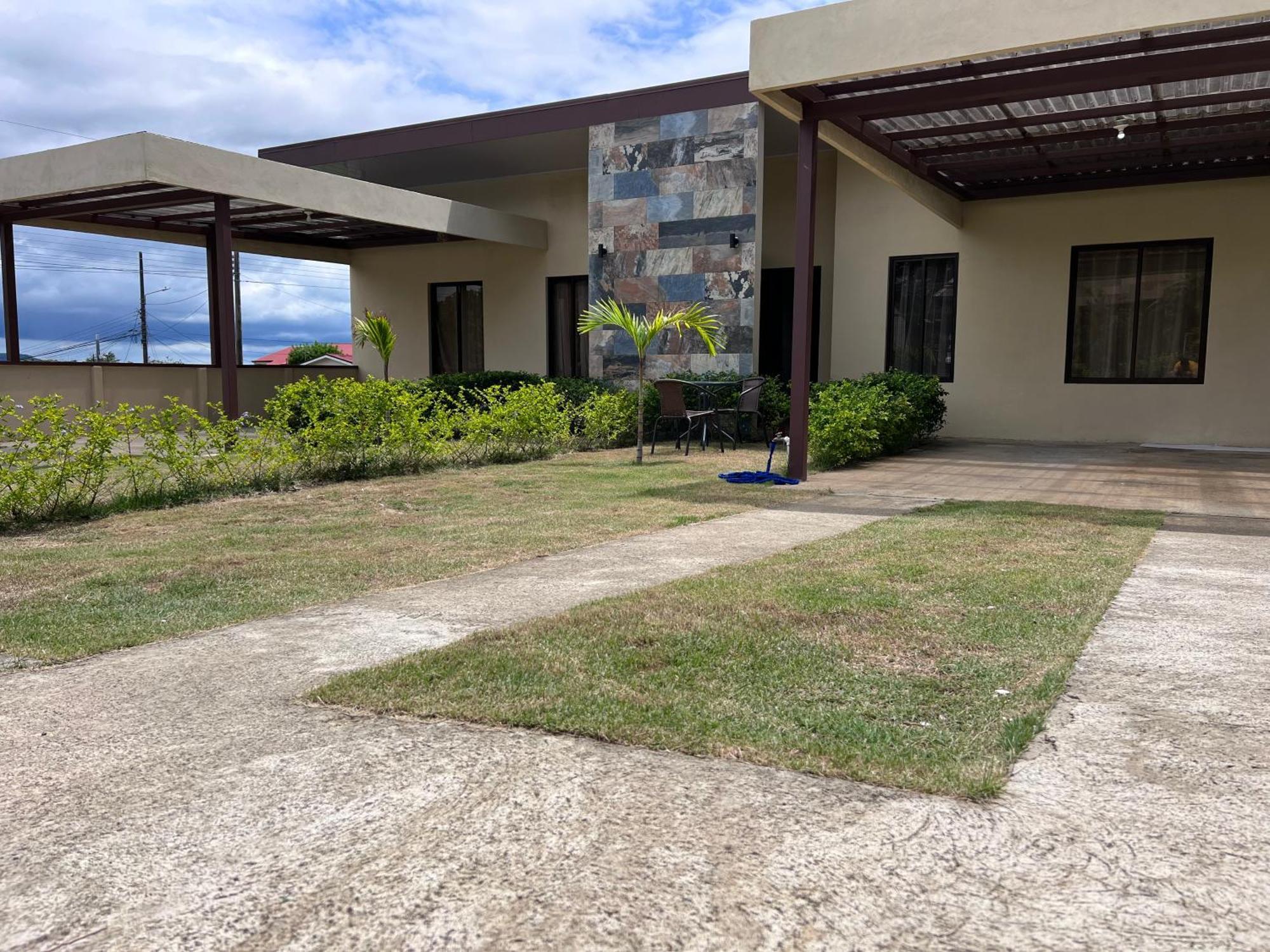 Del Sol Apartment *
